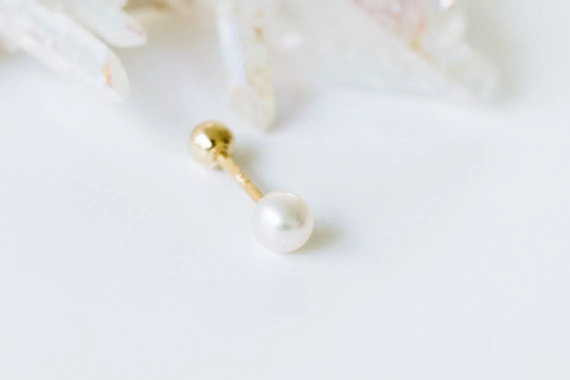 14k Gold Pearl Ball Barbell Ear Stud Piercing