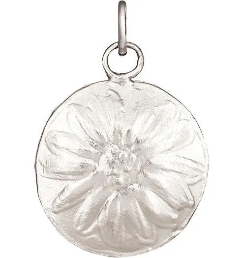 Daisy Repousse Charm