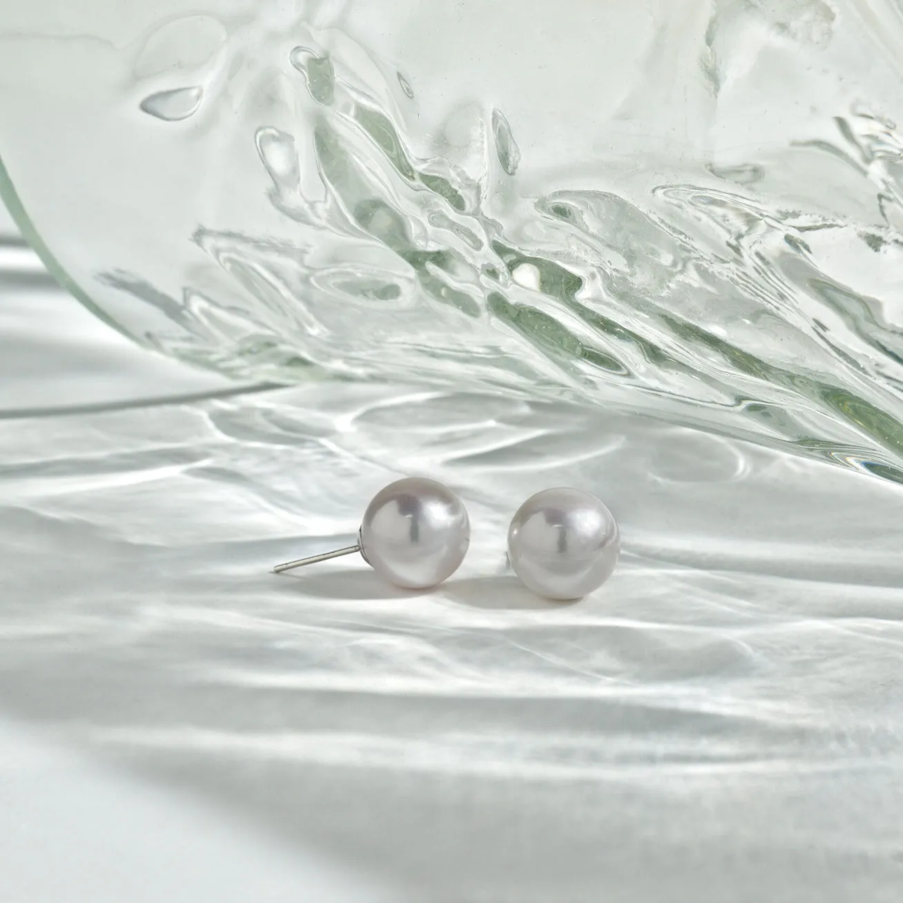 Elegant? Edison White Pearl Stud Earrings WE00478