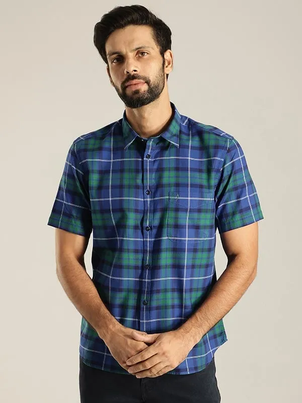 Men Checked Half Sleeve Cotton Shirt