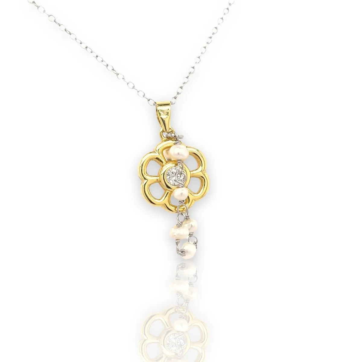 Rapunzel Chained Magical Daisy Necklace